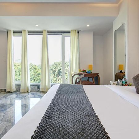 Hotel The Emporio Grand Near Vaishali Metro Station Ghaziabad Exterior photo